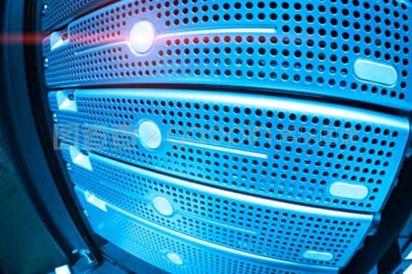 网络服务器与云计算 现代信息技术服务的核心装备与未来