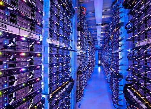 从线上书商到科技巨擘 亚马逊云计算的崛起与千亿身家的背后